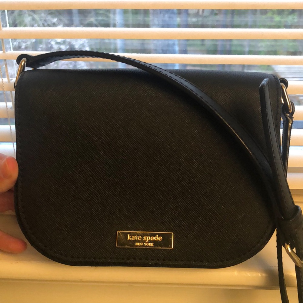black kate spade crossbody bag